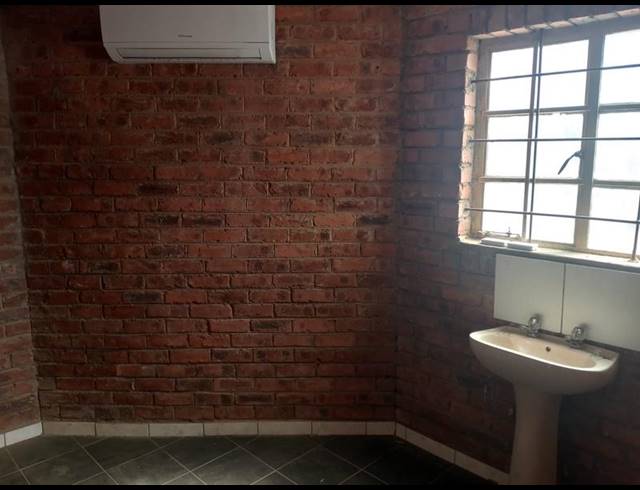 INDUSTRIAL PROPERTY TO RENT IN MKONDENI